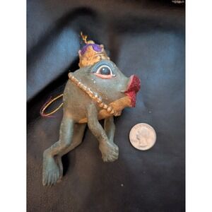 Katherine Collection Kissing Frog Jumping King Crown Pink Glitter Lips Ornament